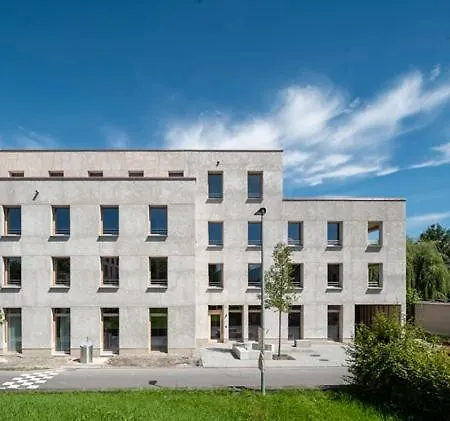 Inside Europes Largest Hemp Building, Made By Openly בית הארחה